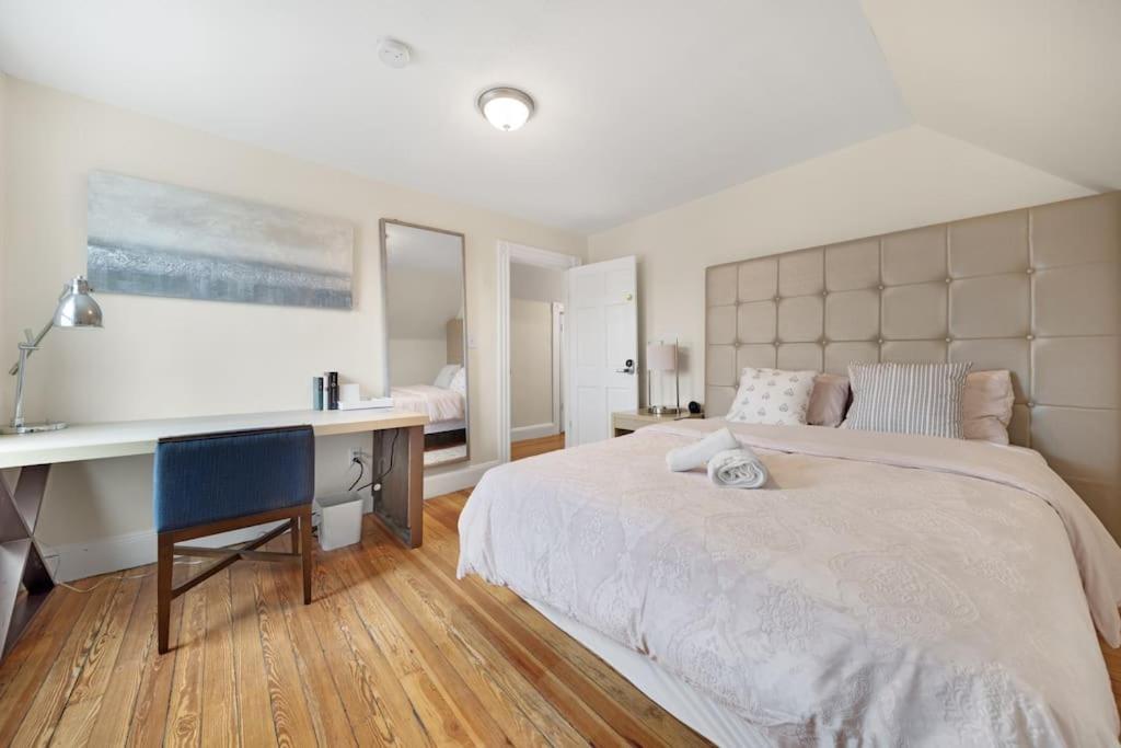 5Br 2Bh Bright & Spacious Apt In Brighton Boston Buitenkant foto