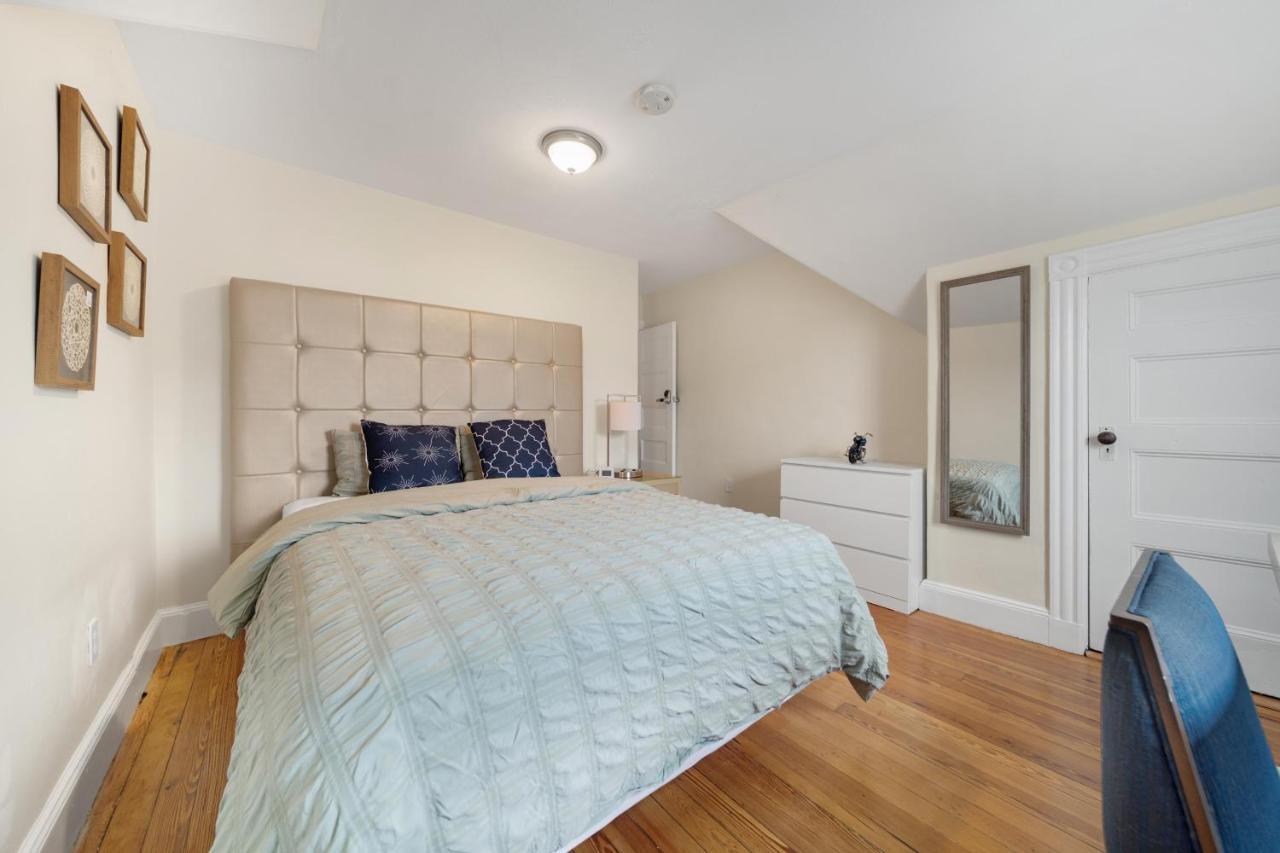 5Br 2Bh Bright & Spacious Apt In Brighton Boston Buitenkant foto