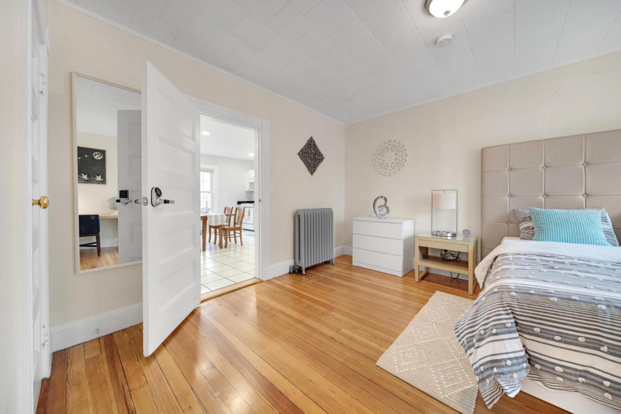 5Br 2Bh Bright & Spacious Apt In Brighton Boston Buitenkant foto